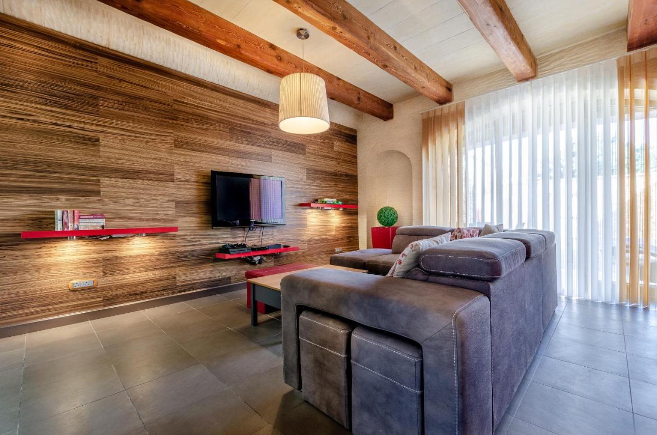 A Popular Pet Friendly Villa With A Pool, Gozo Xagħra Exteriör bild